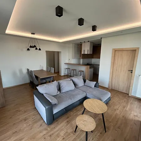 Widokowy Apartament 아파트 제수프